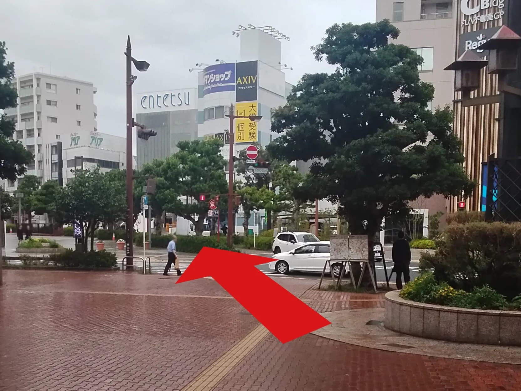 浜松店への道順 5: 新浜松駅前交差点